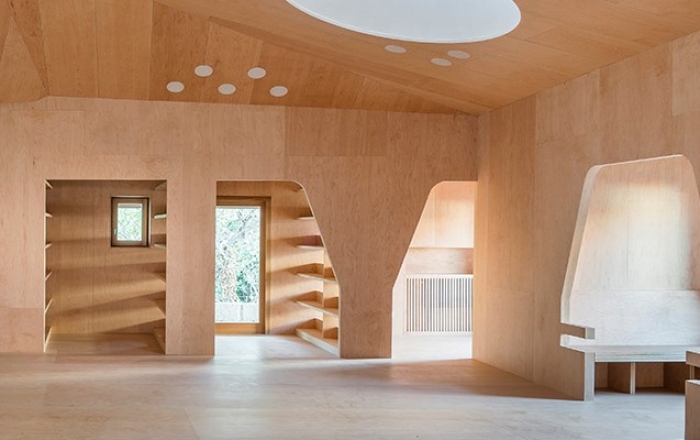 Conferencia Juan Elvira, Dr. arquitecto: La casa de las hojas