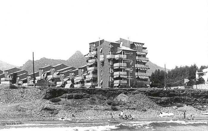 Presentación del libro Apartamentos Santa Águeda en Benicàssim de Jaime Sanahuja