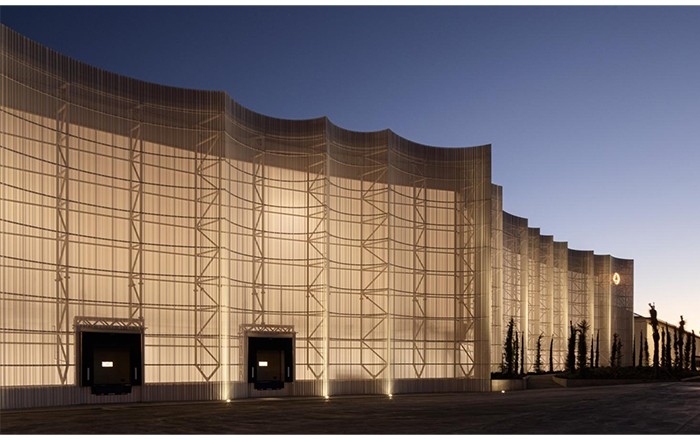 Diseño de envolventes traslúcidas para la Arquitectura. Ofrecido por Pal Plastic.