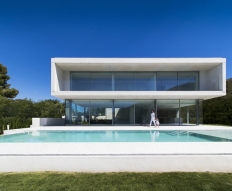 Portet House
