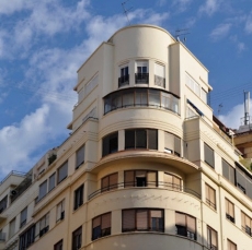 03 OCT<br>COLOCACIÓN PLACA DOCOMOMO<br>Edificio Martí Cortina<br>Obra de Javier Goerlich Lleó