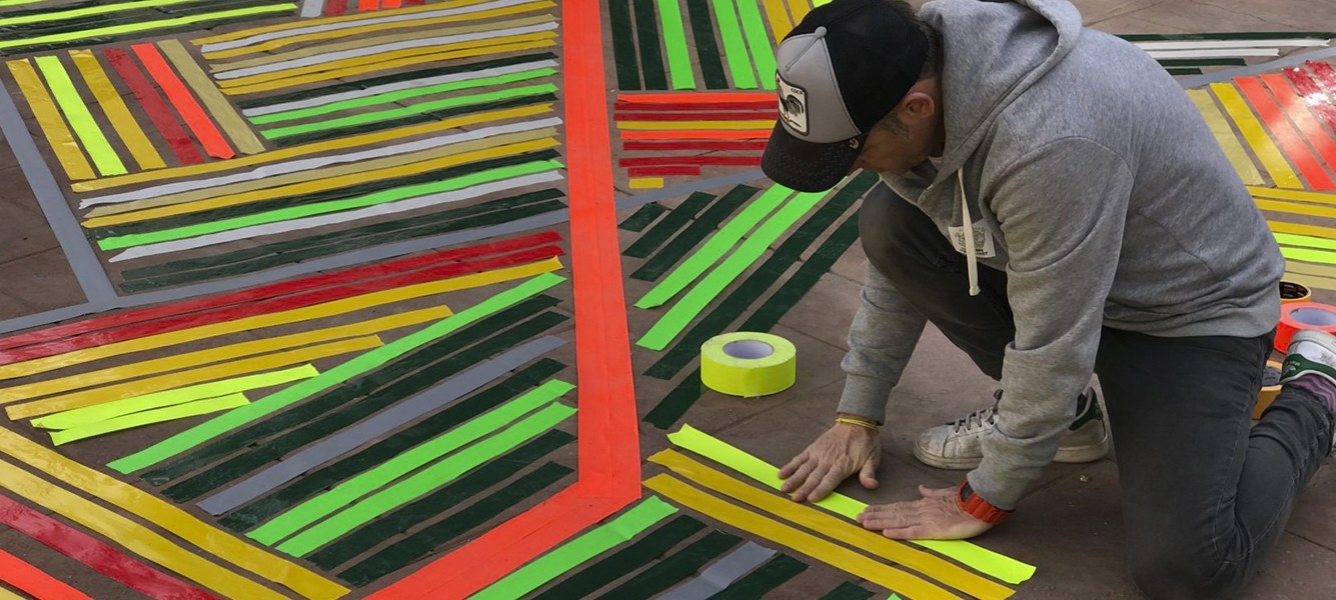 Taller infantil  CHRISTMAS TAPE ART!